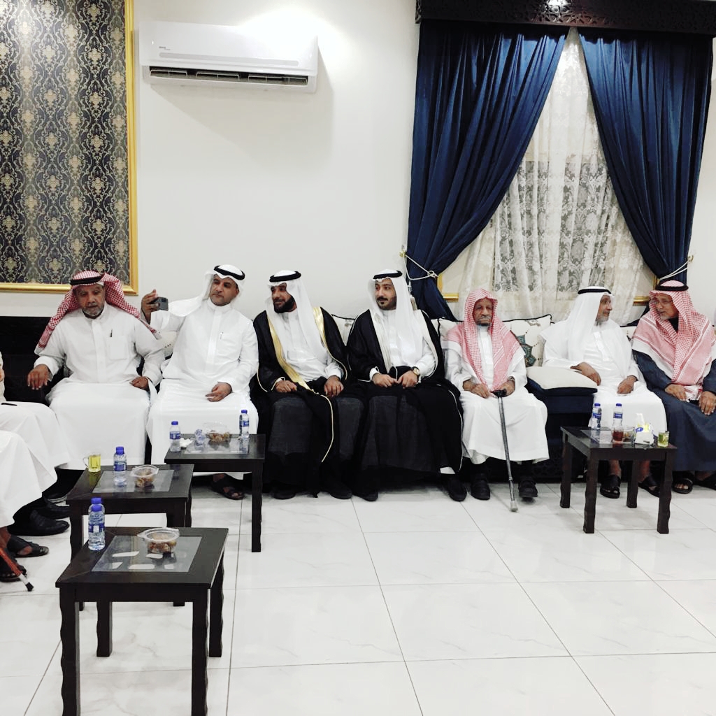 الاستاذ فيصل سعيد الزهراني يتلقى التهاني بمناسبة زواج ابنته